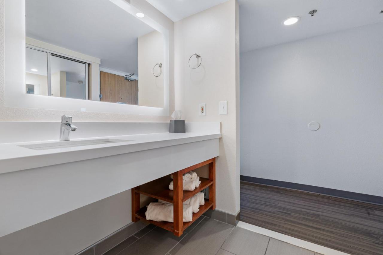 Avisa Downtown Hotel